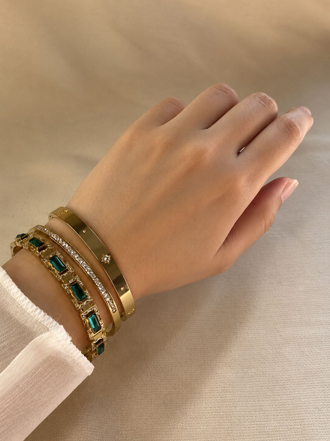 Emerald Carved Link Bangle - Image 2