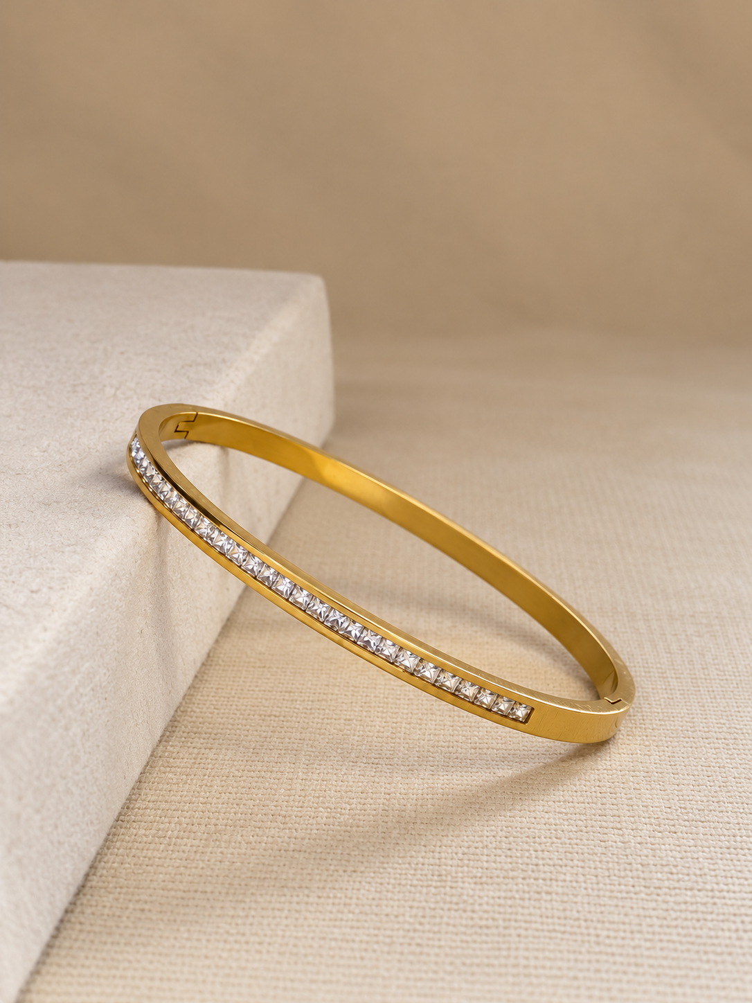 Pavé Crystal Line Bangle
